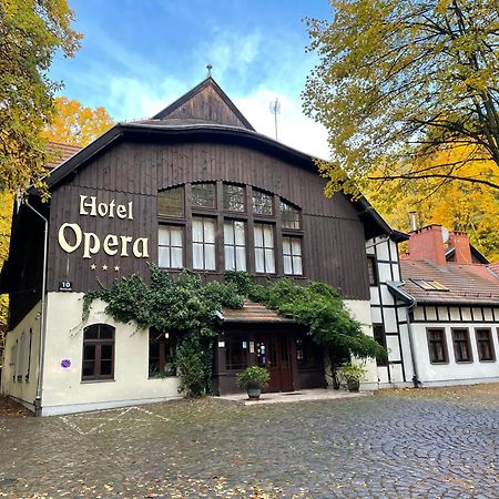 Hotel Opera سوبوت المظهر الخارجي الصورة