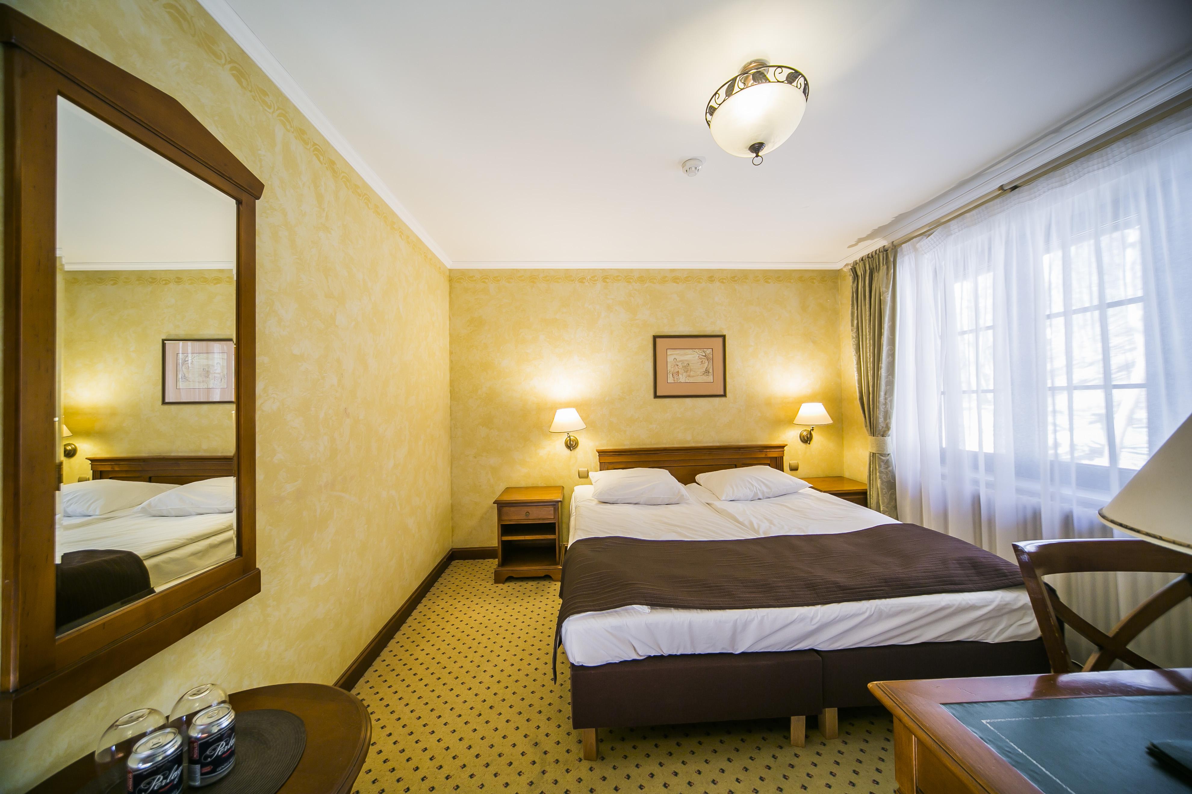 Hotel Opera سوبوت المظهر الخارجي الصورة